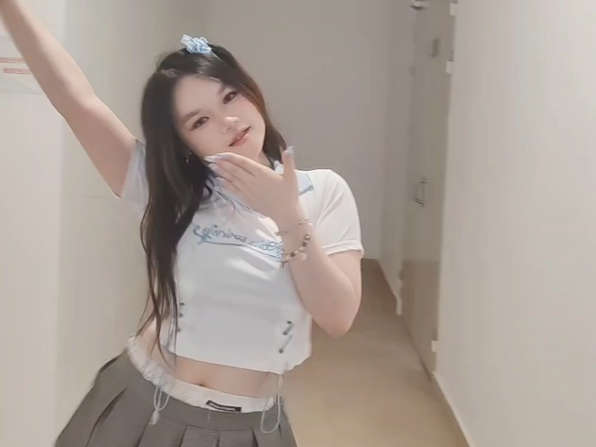 hearts2hearts-the chase