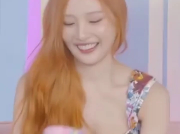 Red Velvet朴秀荣 厚礼蟹