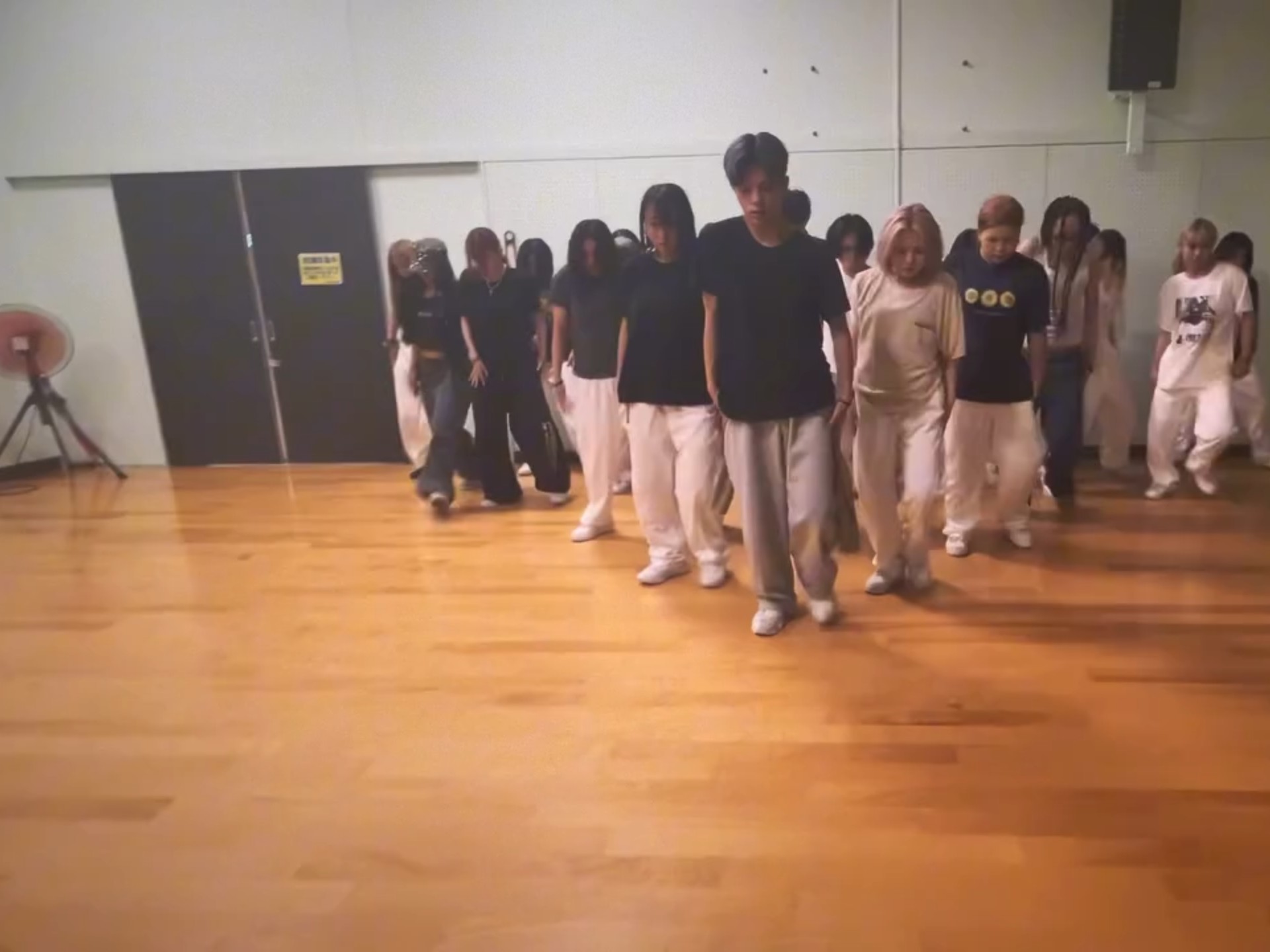 dance holic syuma number舞室版(还挺值得一看的)