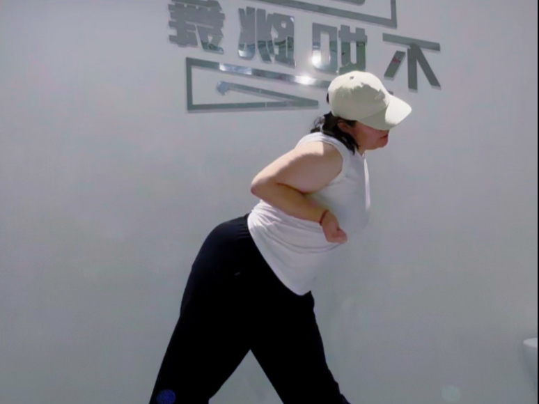胜利结算画面！AOA短裙-Mokey编舞