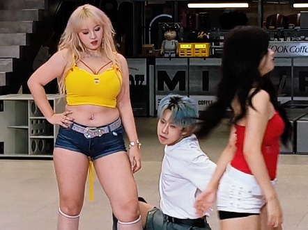 成都cosmo随机路演活动龙龙直拍-泫雅《lip&hip》