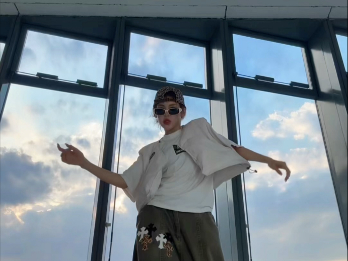 biubiubiu舞哈哈哈