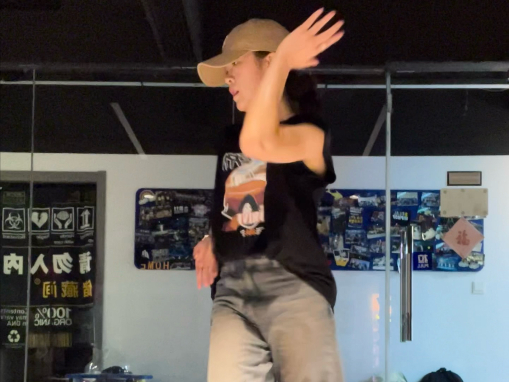 當空姐的好處就是可以環遊練舞