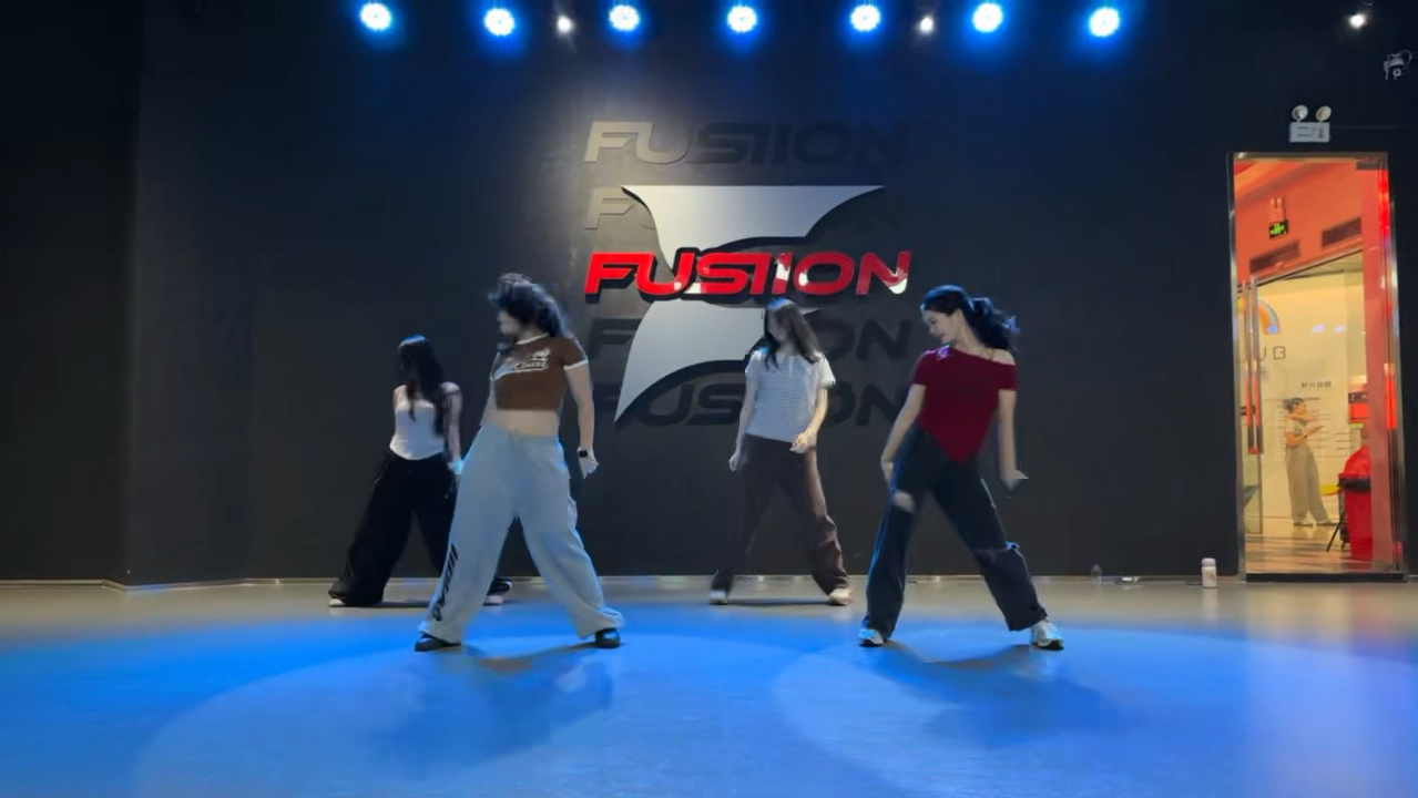Thraw a fit～嘻哈风