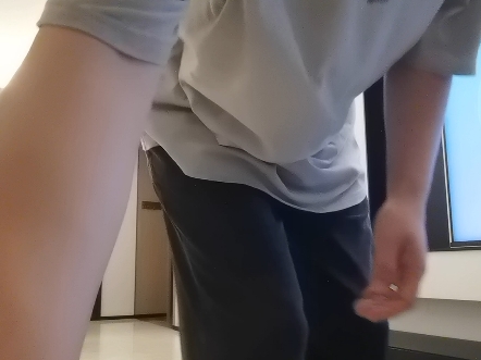 网上一大堆自学一个月poping的视频，不吹不黑，37岁0基础，舞蹈班