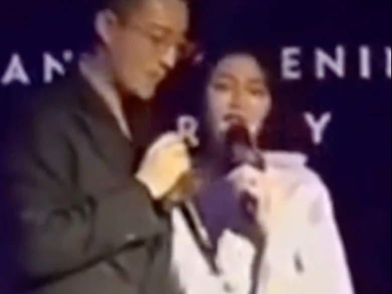 汪小菲演崩溃了