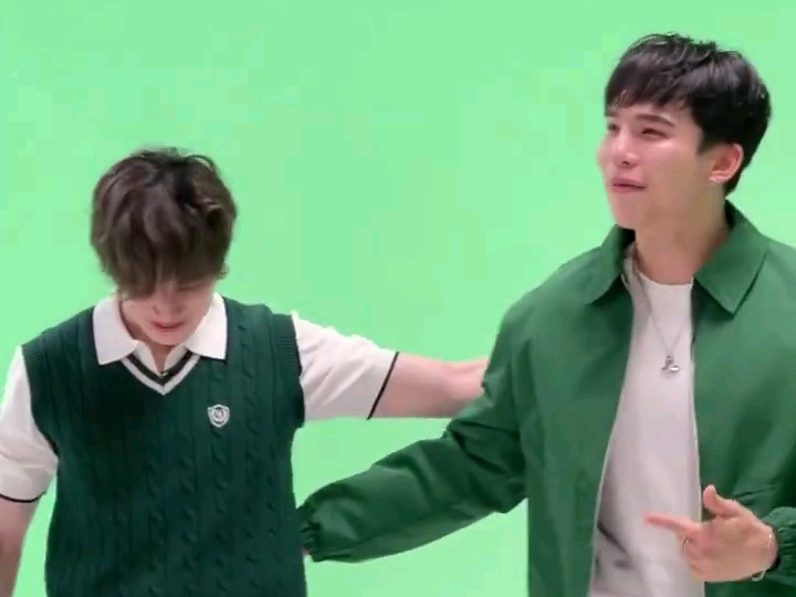 maxnat 小情侣抱抱