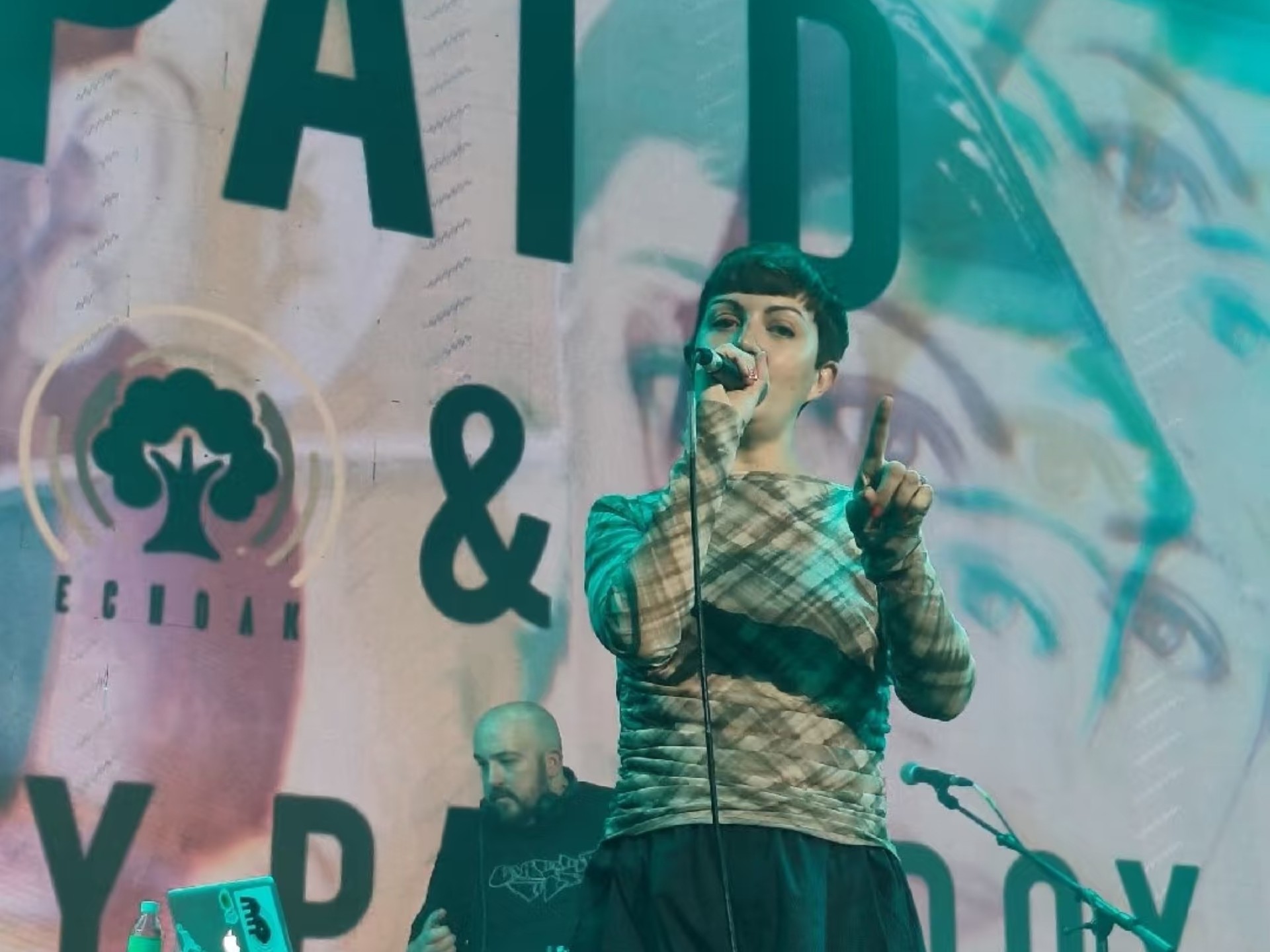 25年听jazz hiphop思绪被拉回21年