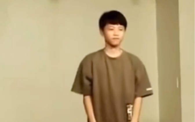 自存一下真的小山山的跳舞视频 最后抓衣角好萌