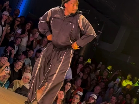 Kuty  SUMMER WEEK   TOP8