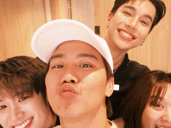 maxnat 今天这活动是奶奶给的？