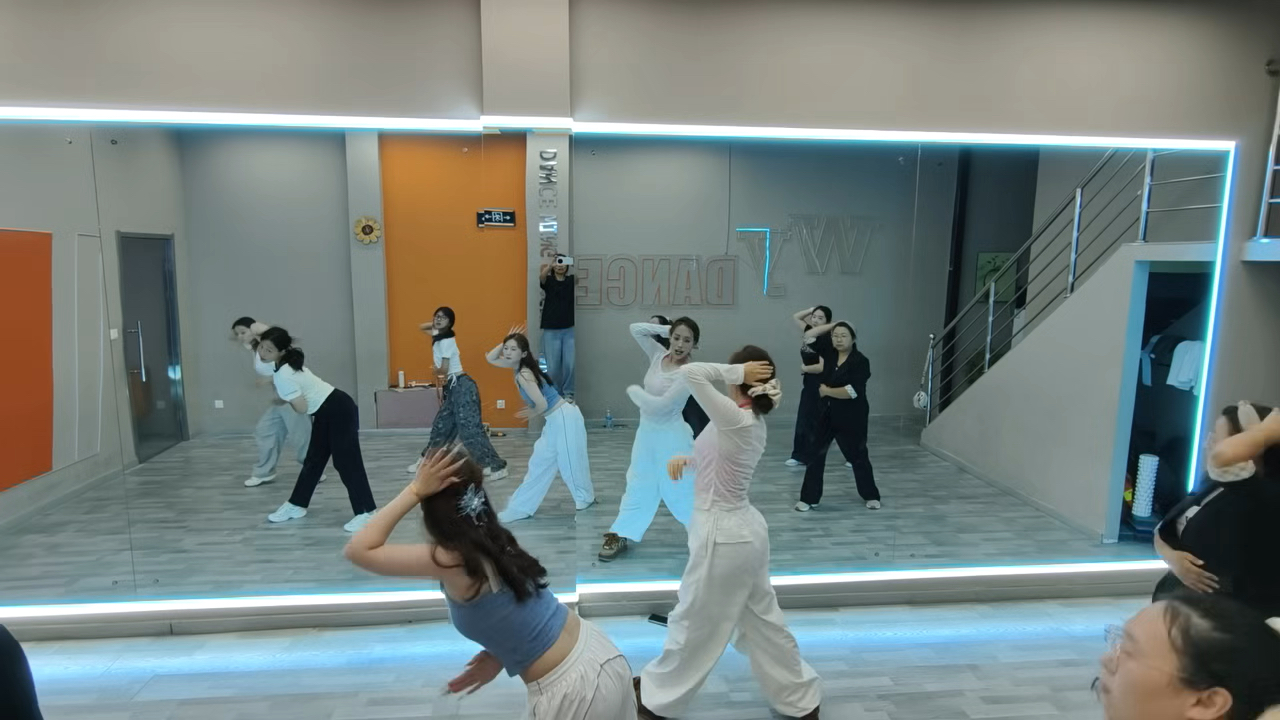 【鱼鱼随遇而安】最新视频来袭，快来看看吧！