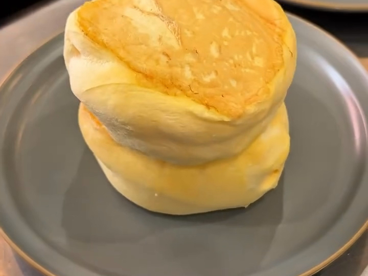 售价1200日元的日式巧克力大福舒芙蕾