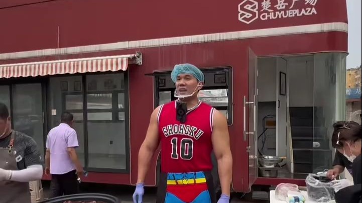 100份红烧肉盖饭，今天我是日入一千的男人！！！