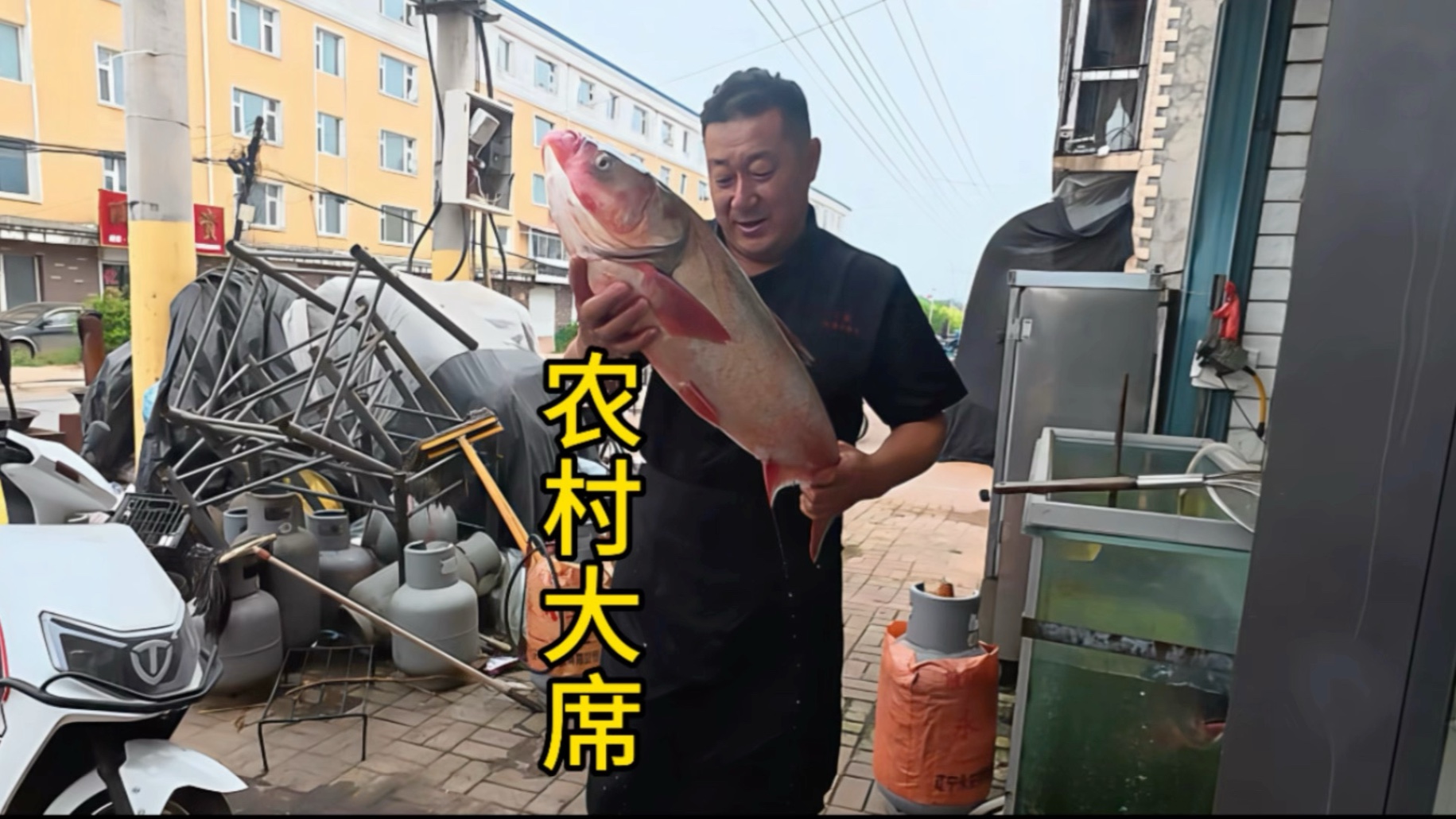 来看看农村饭店里400元一桌十五个菜的农村大席有多香 #农村
