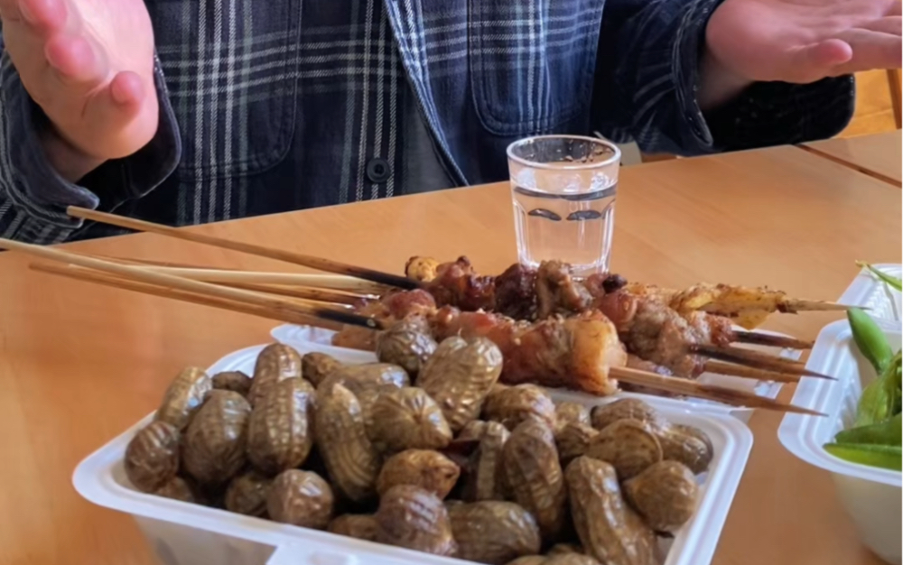 周末烧烤喝杯酒