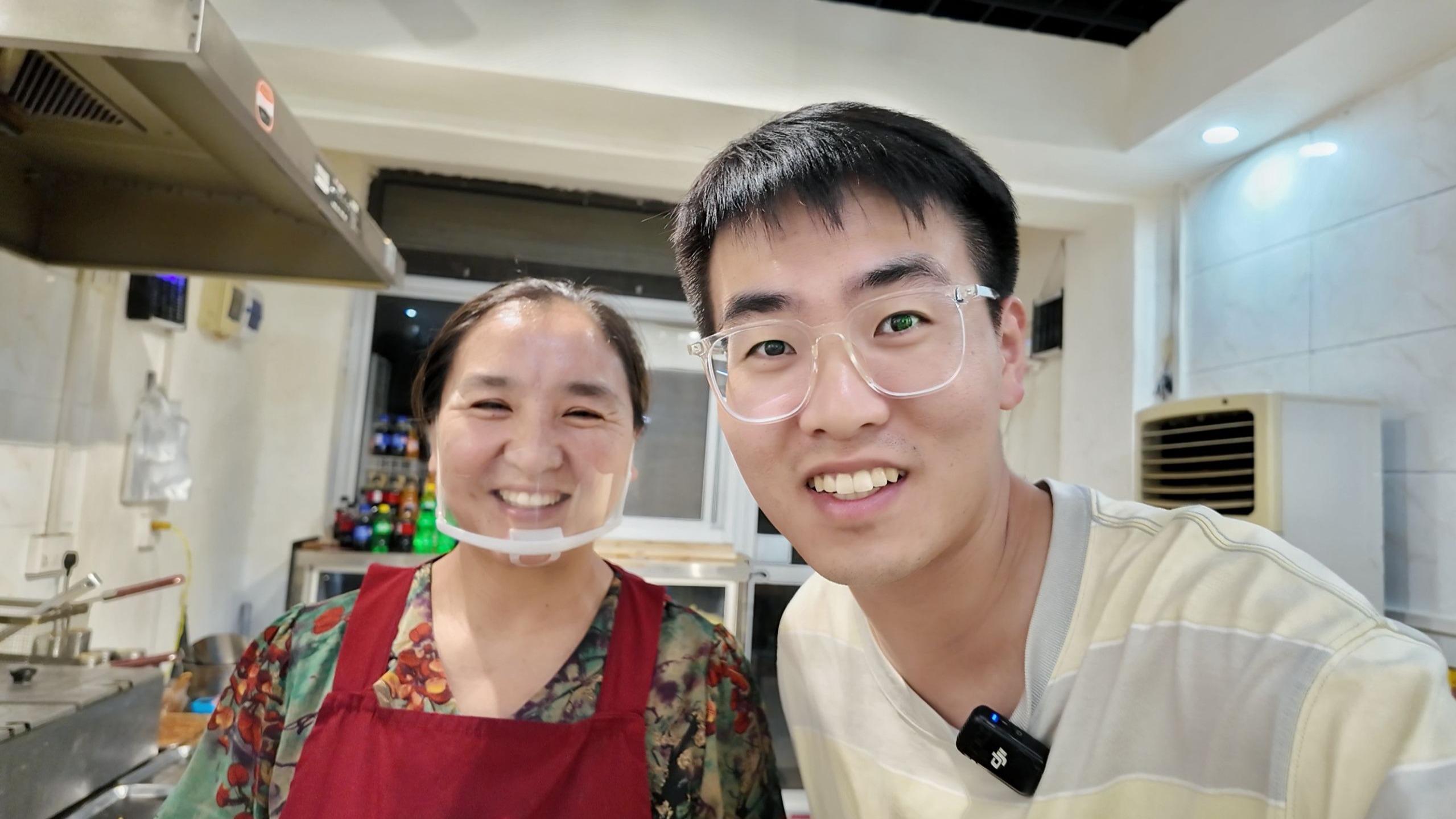 研究生毕业开店卖小吃，今天营业额又创新高了！