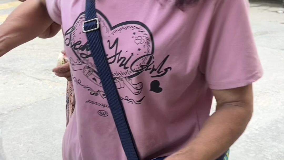 今天和婆婆一起卖金粿