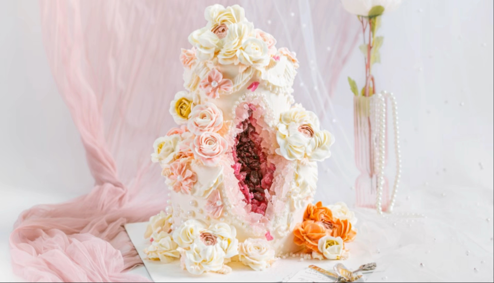 蛋糕又双叒叕被偷吃了？