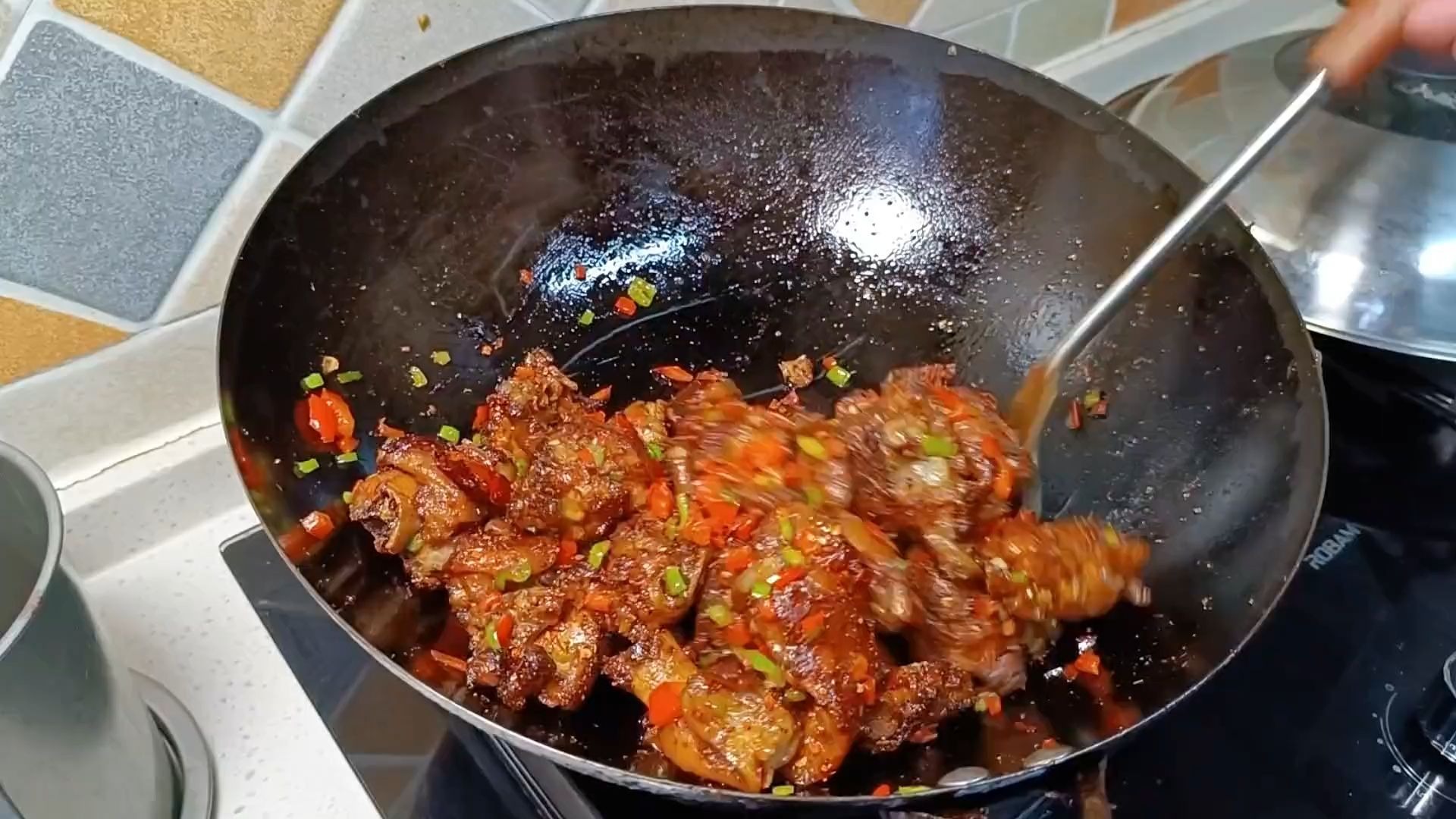 你如果吃过药这个烤猪蹄，你就不会在吃卤猪蹄了