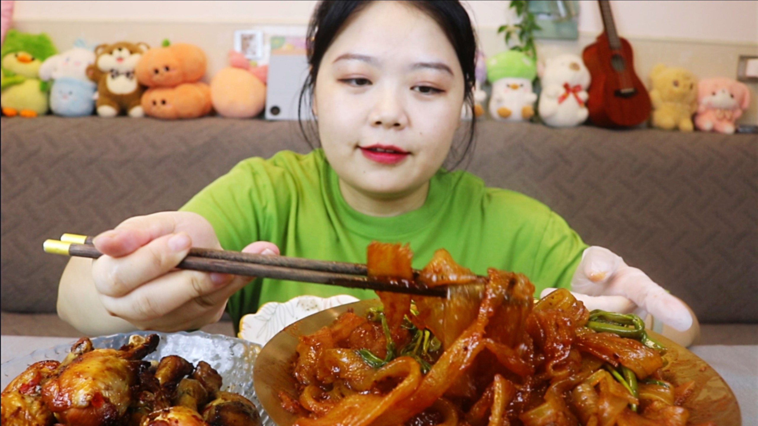 爆辣炒宽粉+鸡腿！辣的我不知天地为何物了