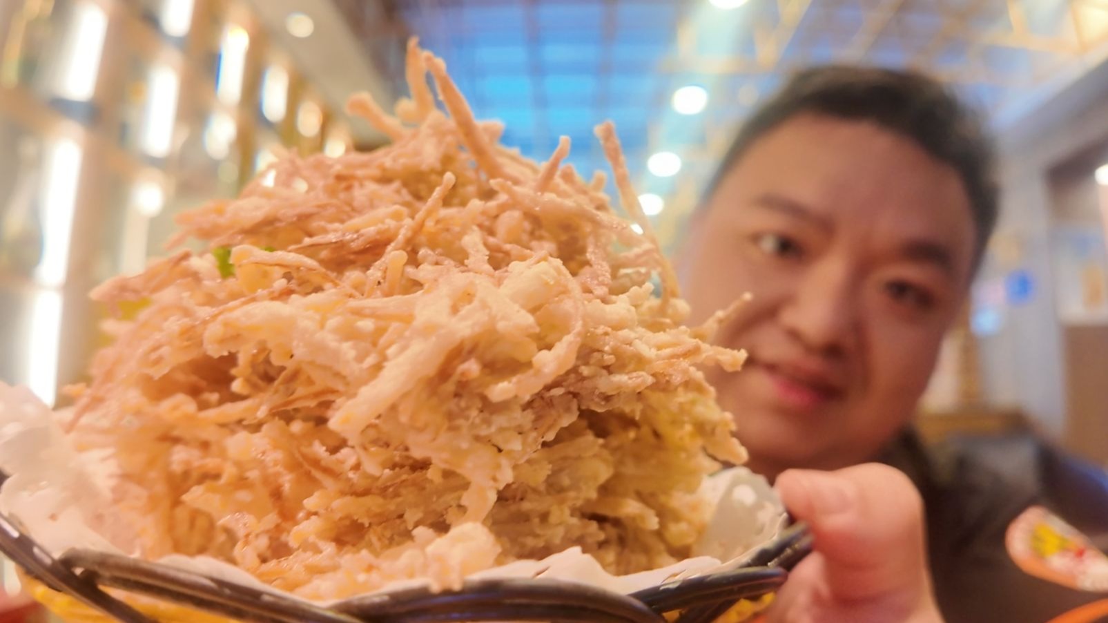 26年深巷老店，74岁的她开出武汉版同福客栈！