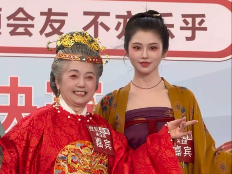 来参加礼衣华夏汉服模特大赛啦！！