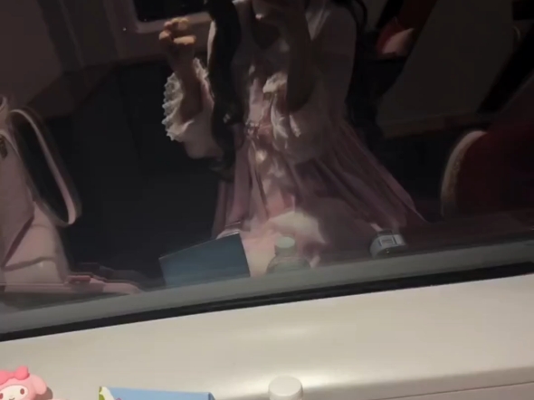 性别随爸 取向随妈(˵¯͒〰¯͒˵)