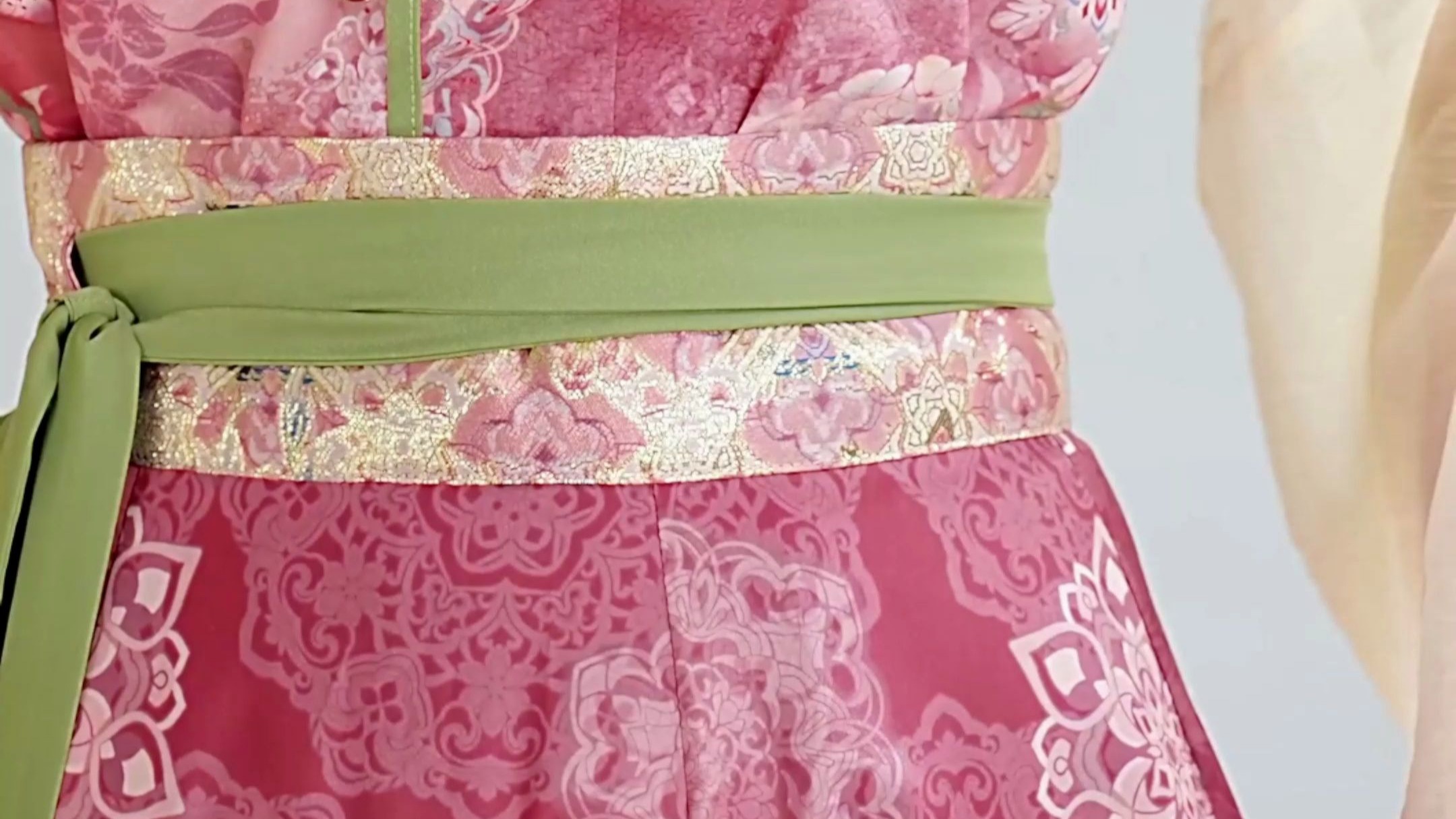 汉服新品预告丨这次选小粉还是粉绿？