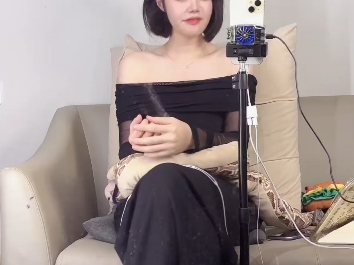 ，。，。