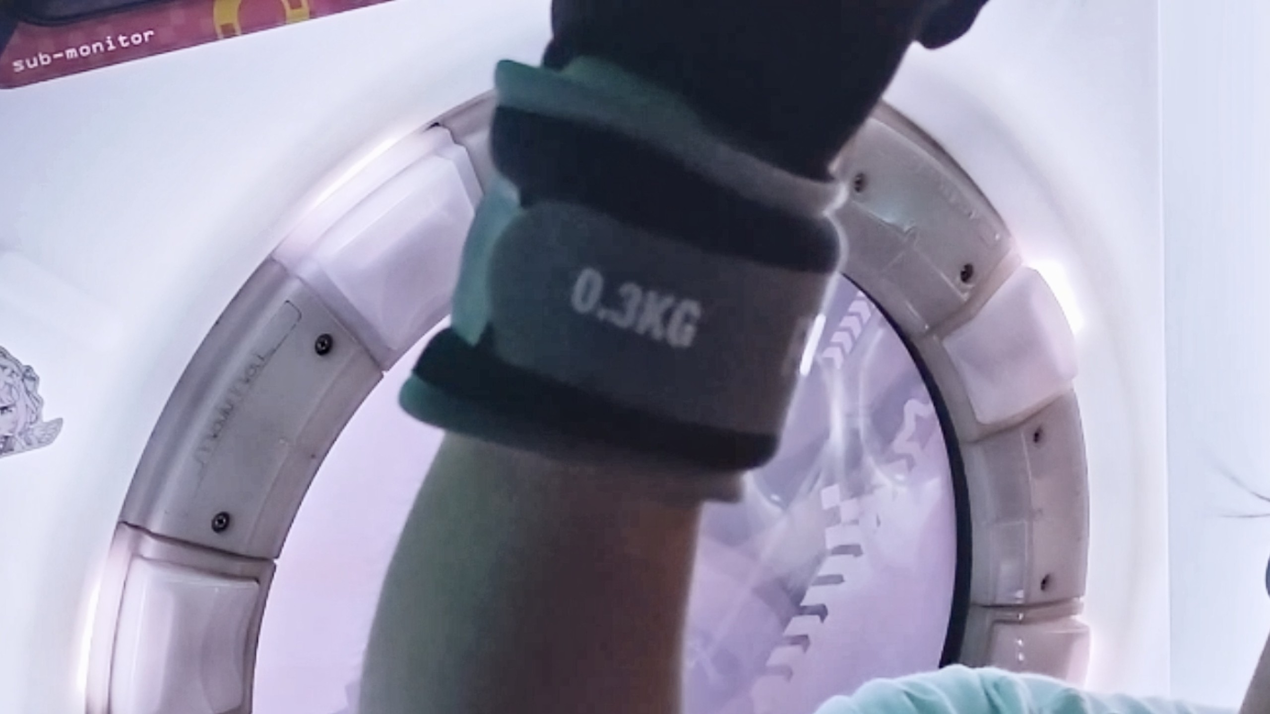 世终黑盒 负重0.6kg 100.8255% 4-1-1