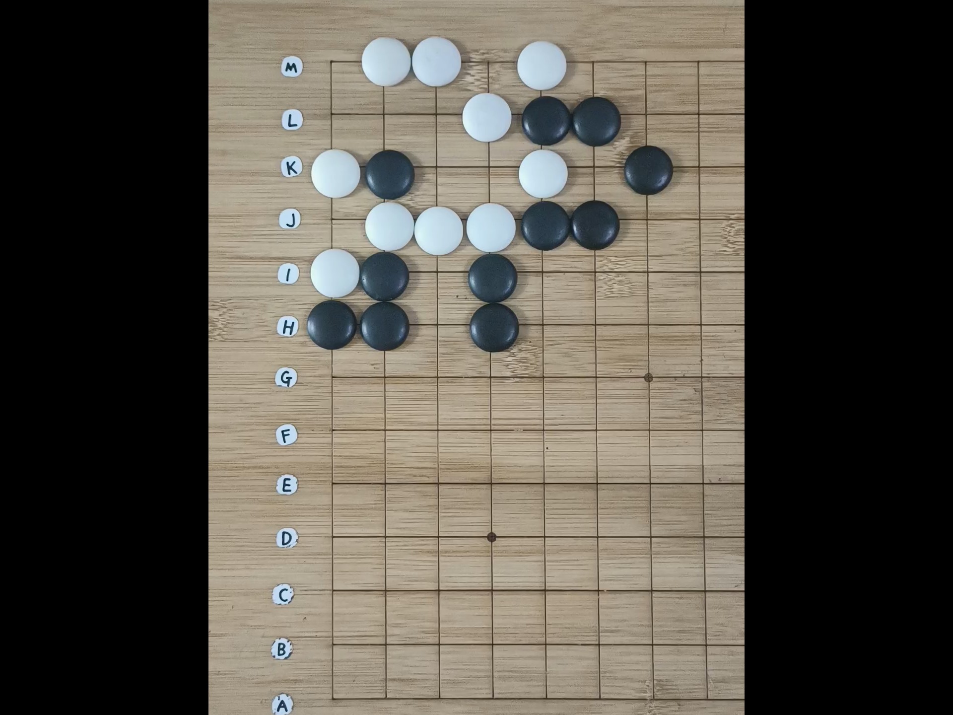 黑先杀白，怎么聚杀