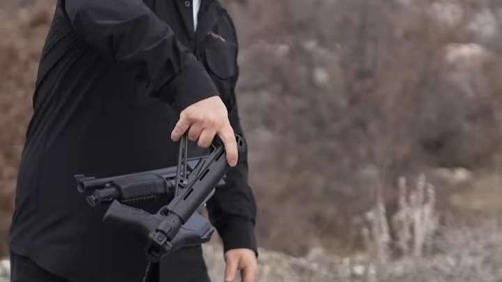 抬手就射