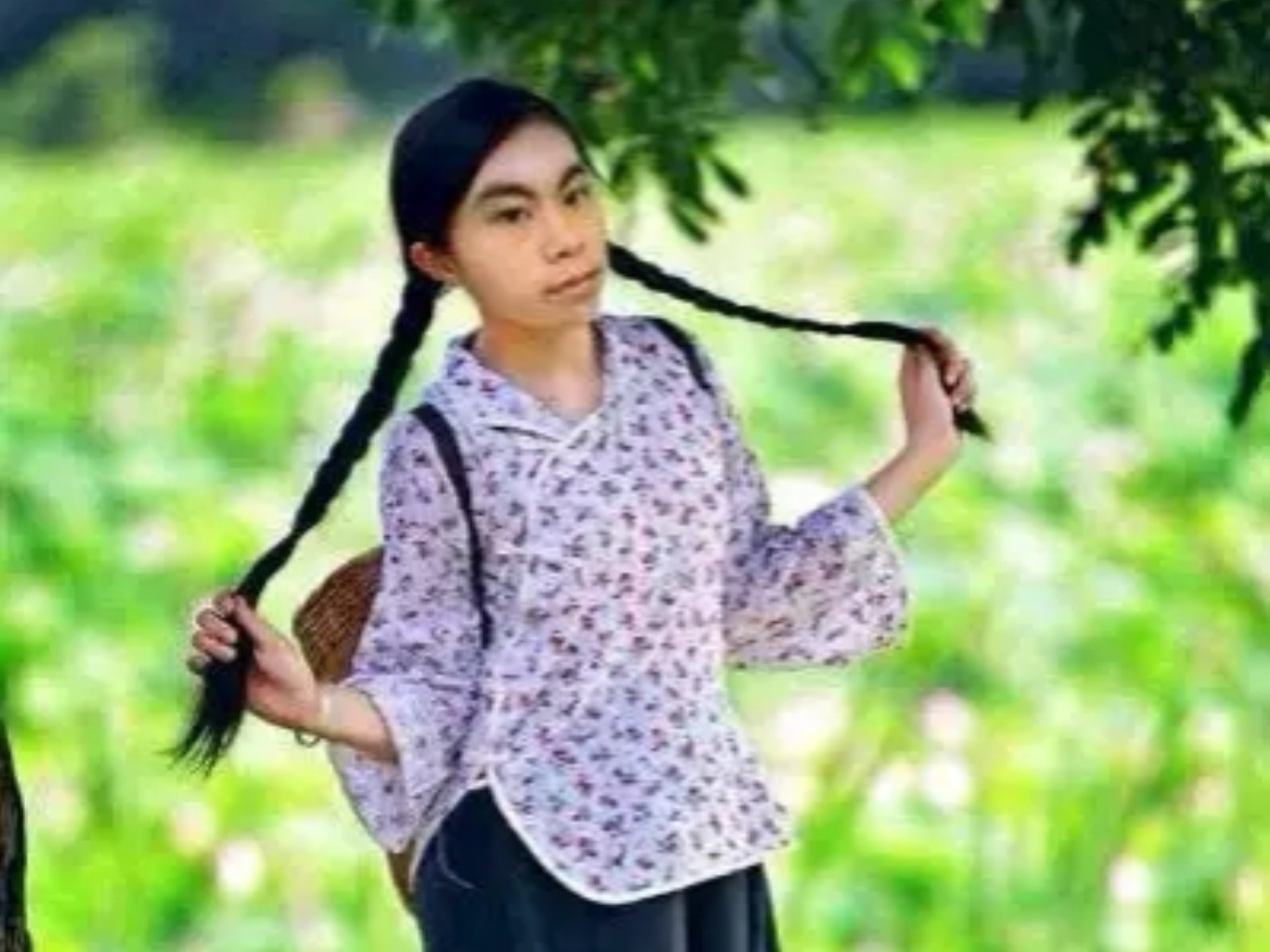 [淋州电锯尕人狂]我锁只是一个无害的乡村女孩