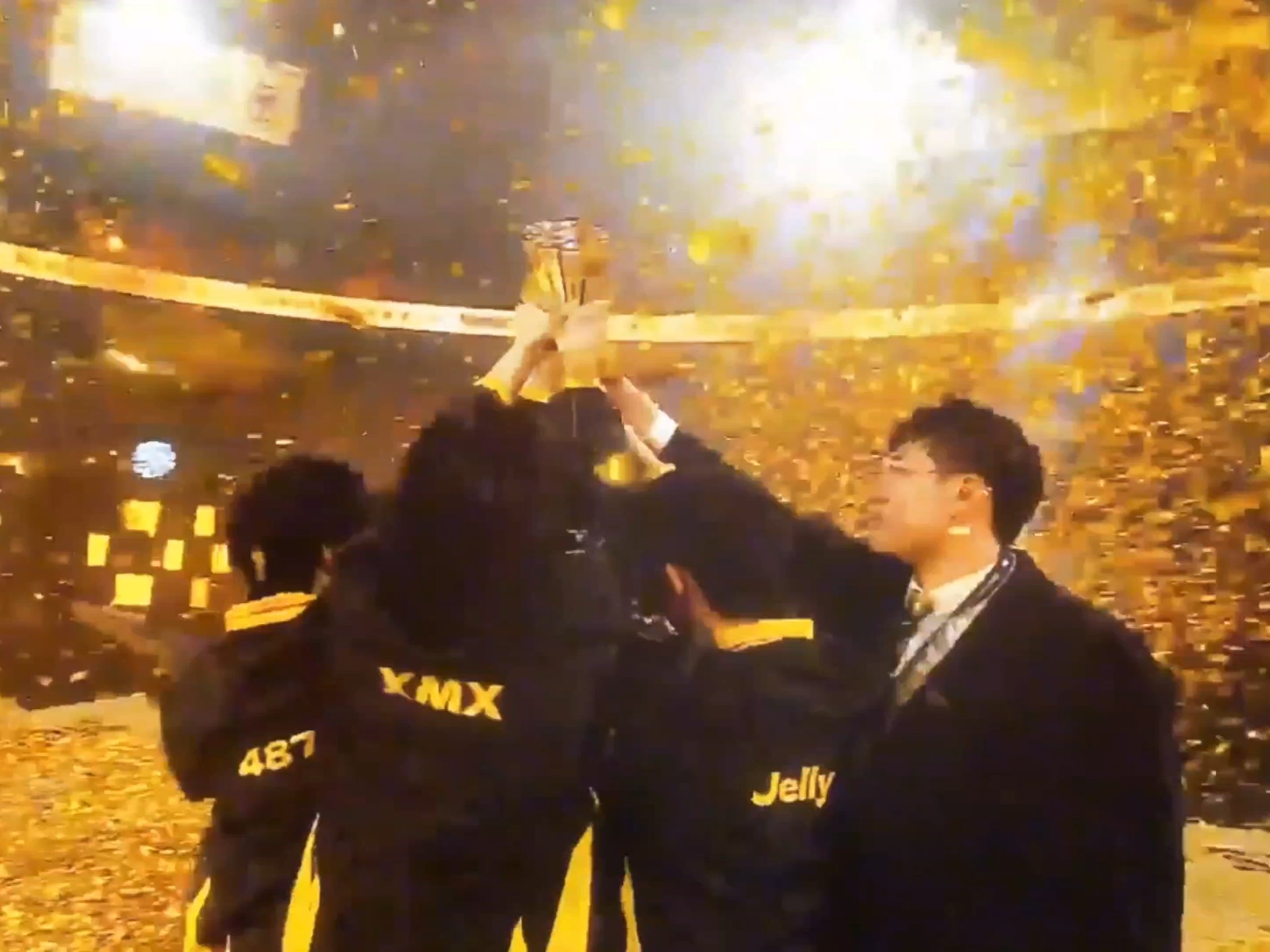 【狼队第五人格】就让这场金雨洗去我们所有的遗憾！