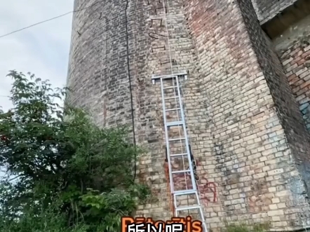 你想不想体验一下，被人挂在空中再慢慢的把绳子割掉的刺激 #蹦