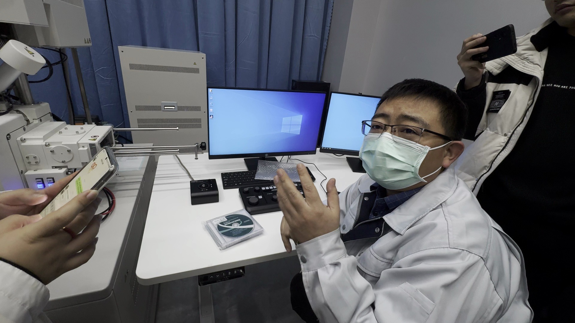 【自用资源】超高分辨冷场扫描电镜培训视频-第五部分（IMG_622
