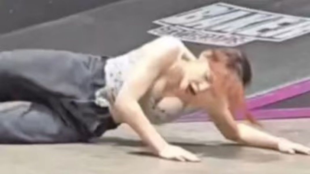 逆天“攻速打桩机”我了个去真是名场面！！熟悉的让人心疼53645