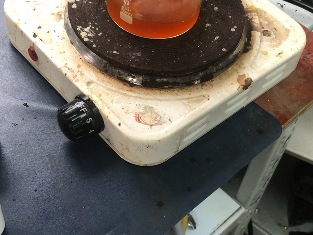 不受控的重铬酸钠