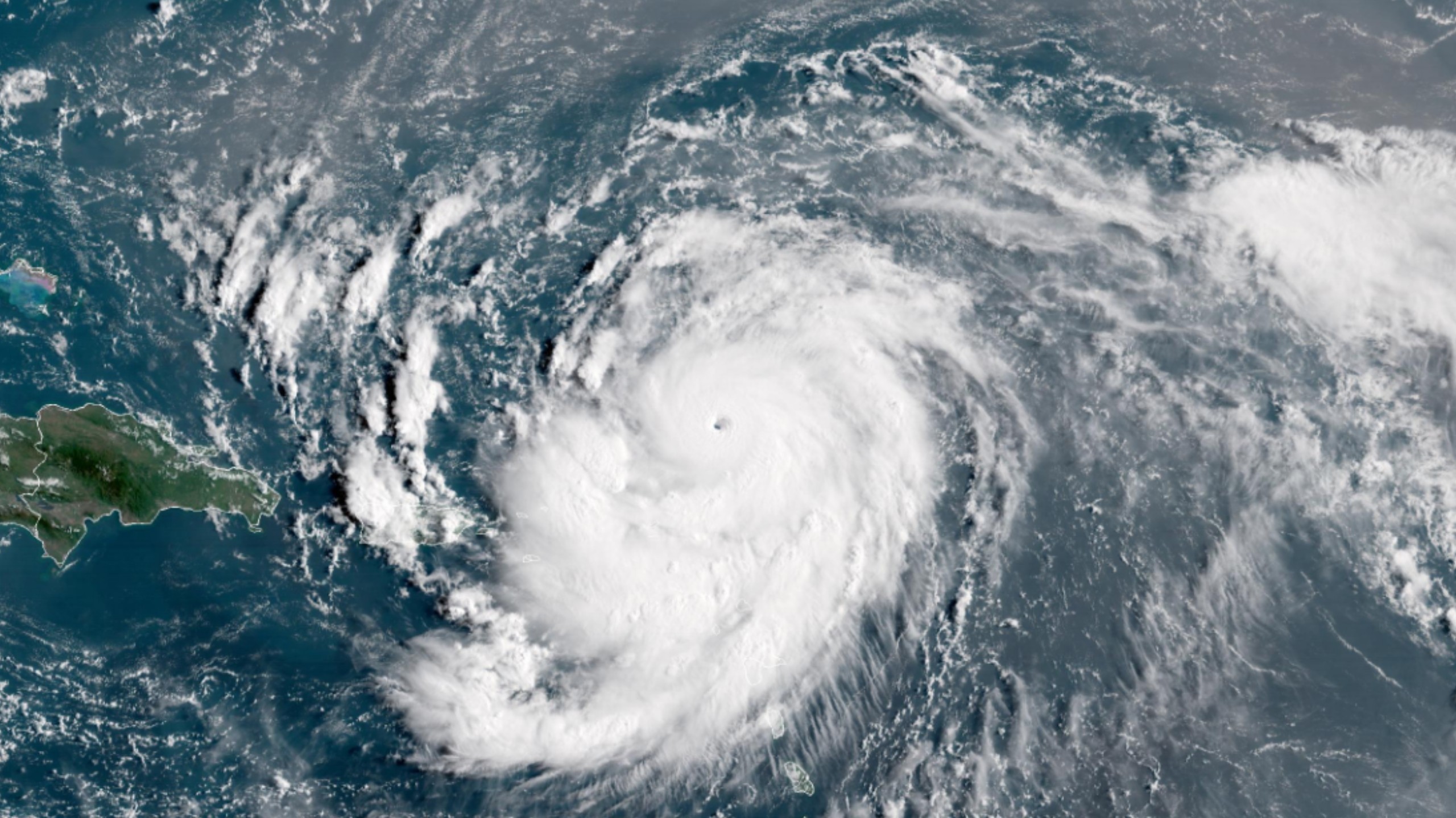 【热带气旋简报】Erin加强为今年北半球第一个5级飓风