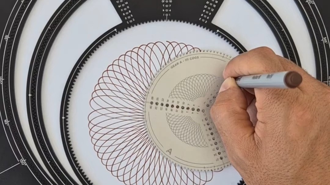 你玩过万花尺吗？