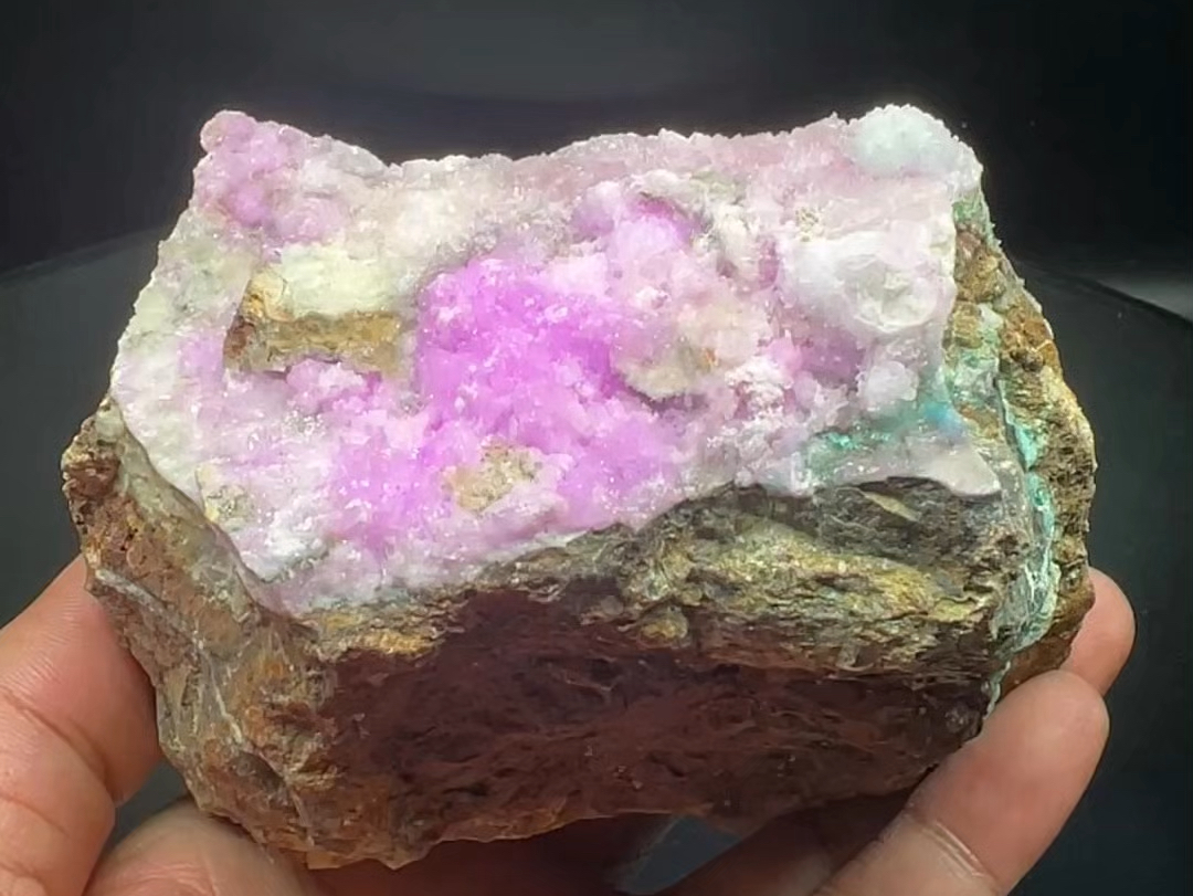 红文石Aragonite 9.9cm 云南兰坪