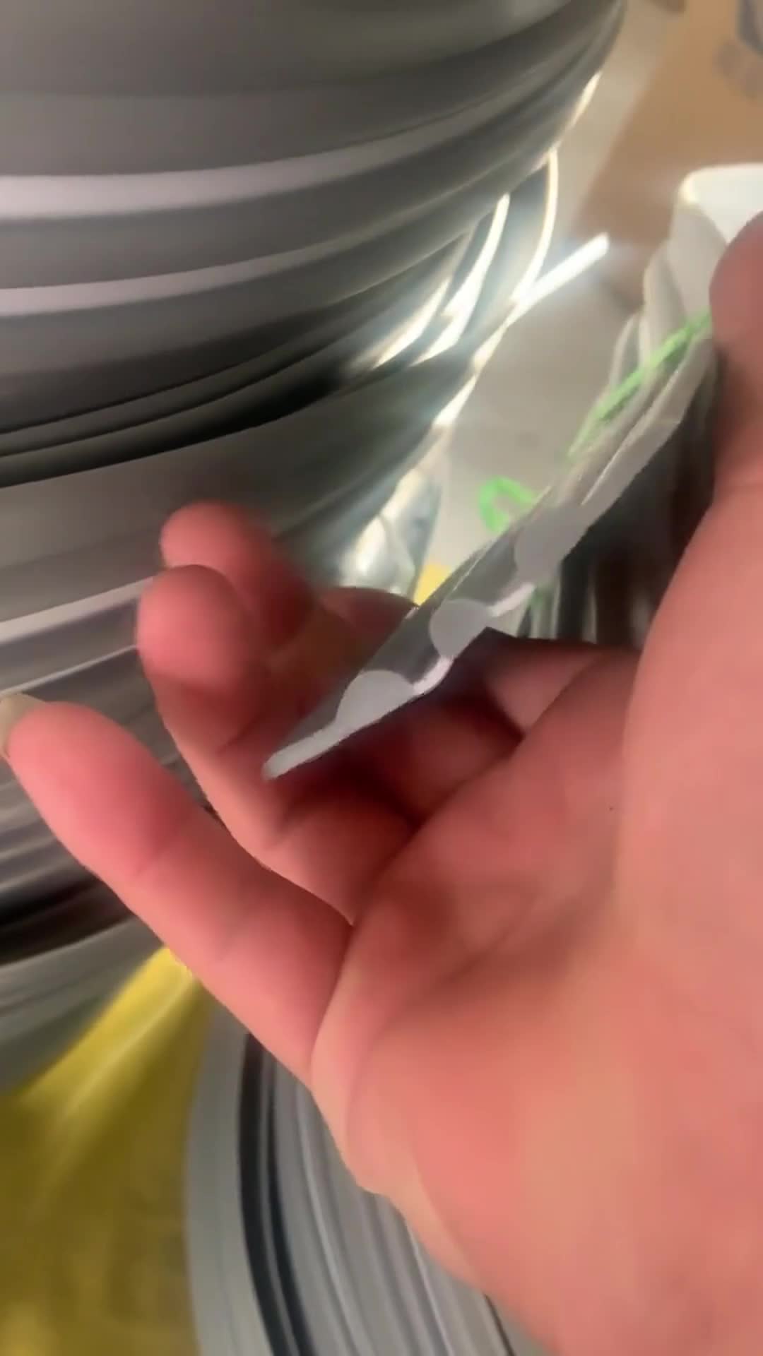 高弹 NBR 防撞条，撞击缓冲超给力！