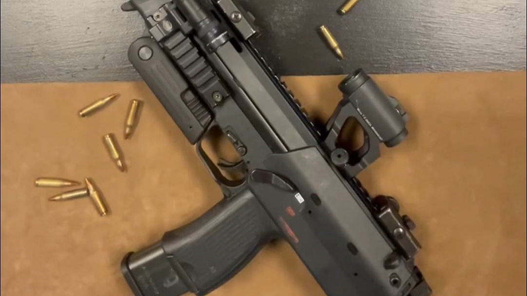 P90的一生之敌，MP7冲锋枪