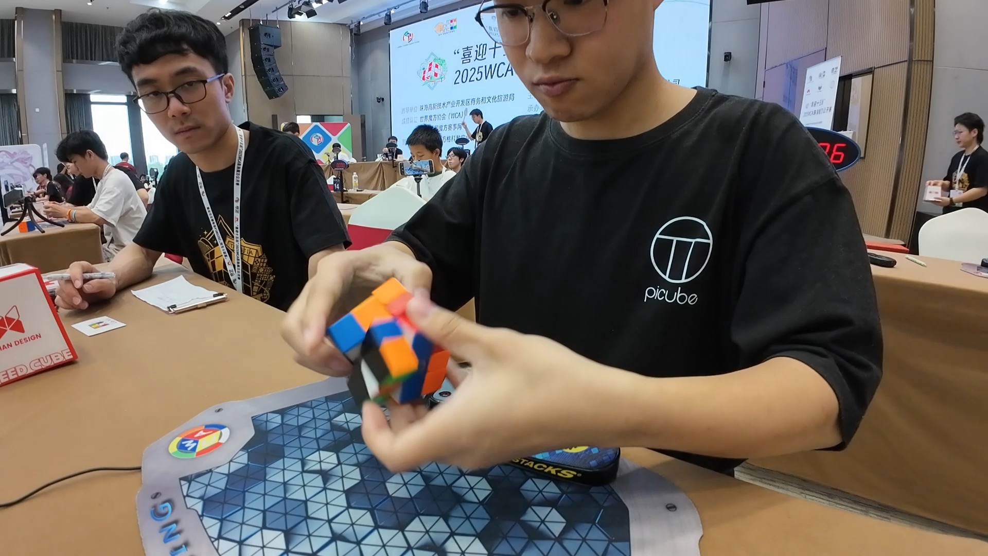 2025WCA珠海魔方赛  square-1魔方平均28.16秒 邓家豪