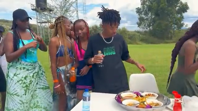 翻转瓶子挑战丨07-今天的妹子有点多啊！！！