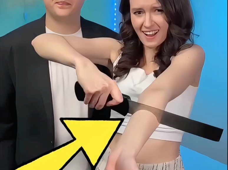 揭秘民间骗术，美女刀切手臂。