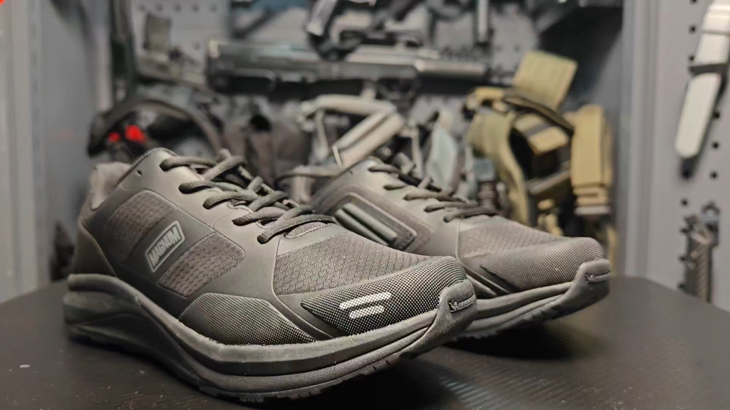 magnum马格南户外战术靴 必须2轻量徒步登山鞋 低帮军工战术