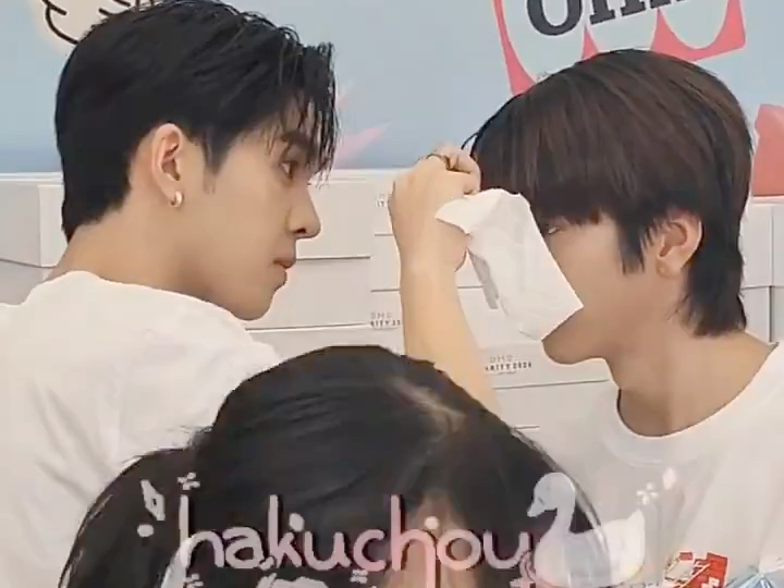 【auausave】抽象中二前期嘴硬的他也很温柔