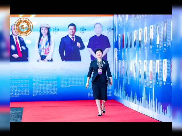 受邀参与世纪大采风25周年庆典暨品牌人物年度盛典大会。会议